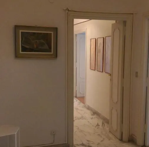 Affittacamere Flamina 9 B&B